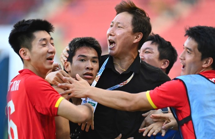 phan-ung-cua-cdv-dna-khi-thay-u22-viet-nam-vao-chung-ket-sea-games